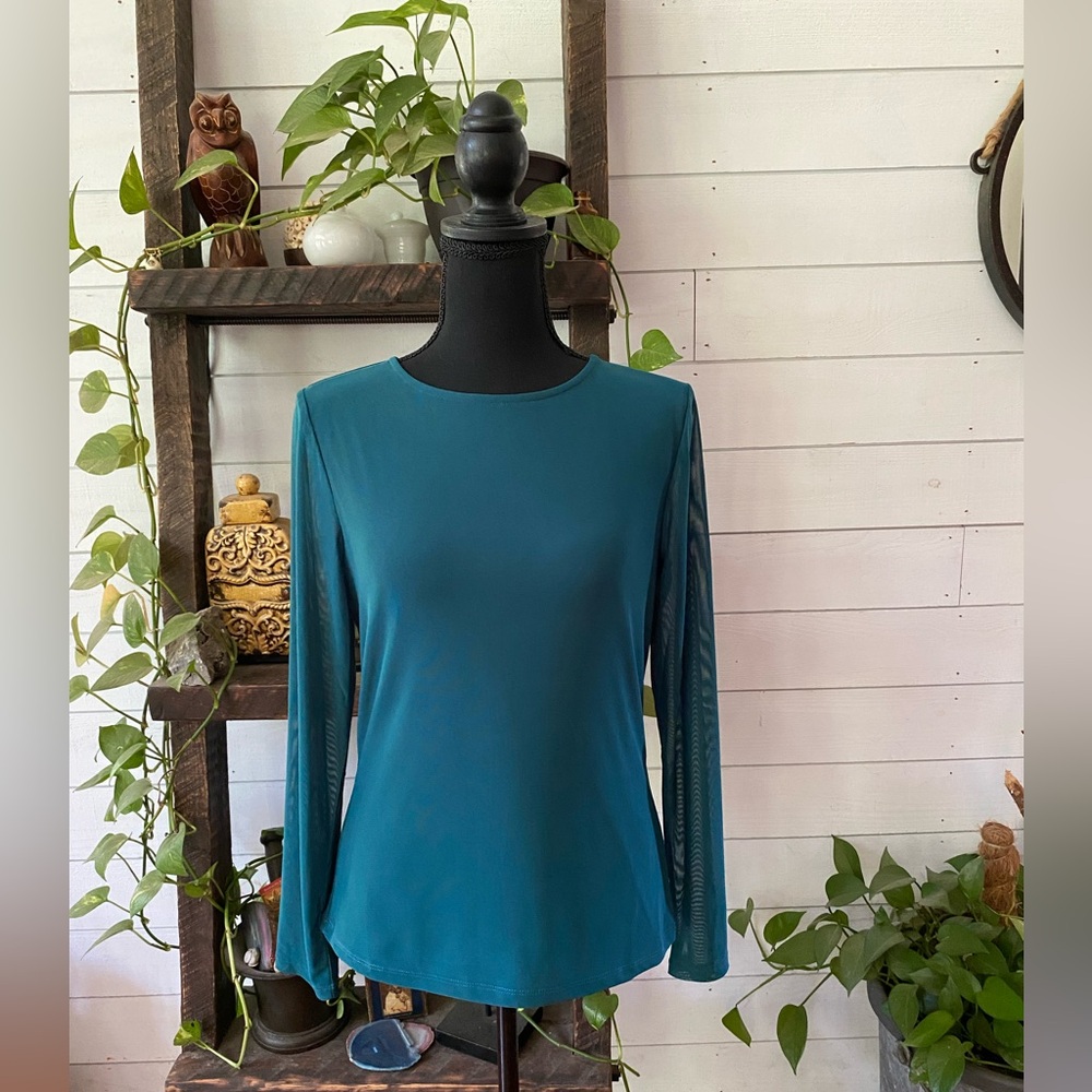 Kaileigh: Green Teal Stretchy Long Sleeve Women's Top With Outer Lace Shell - Picture 6 of 16